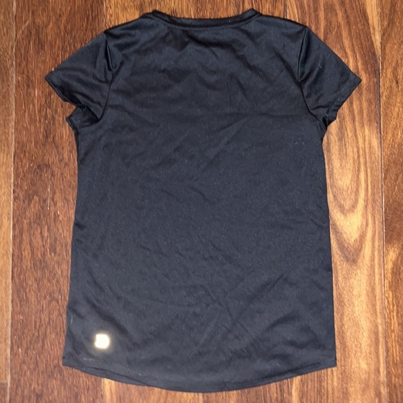 All In Motion Top - Picture 3 of 5